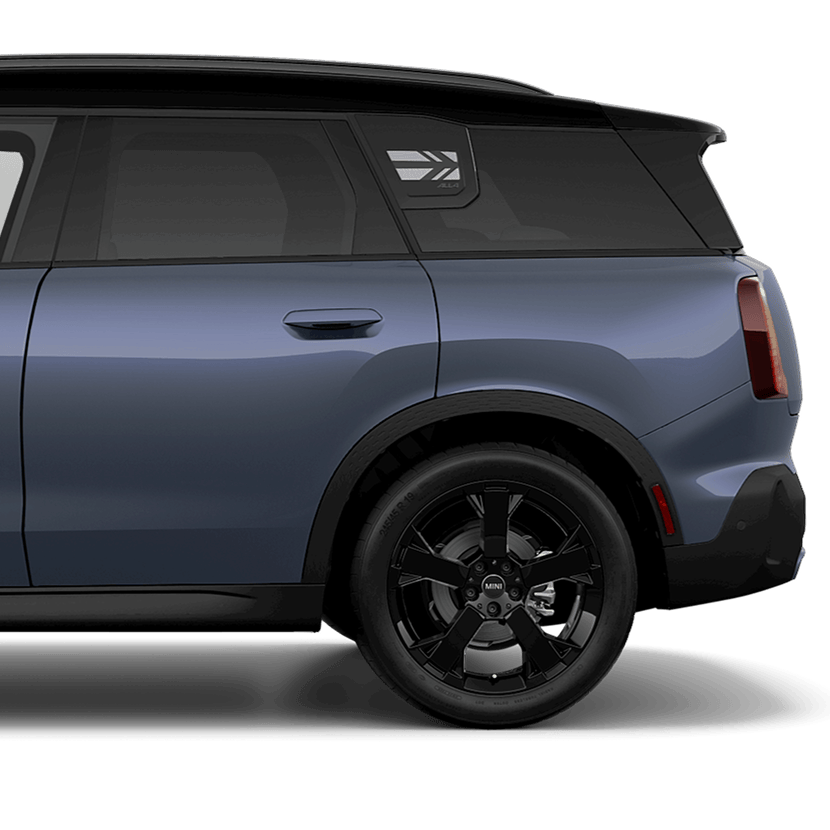 Side view of the rear half of the MINI Countryman S ALL4.
